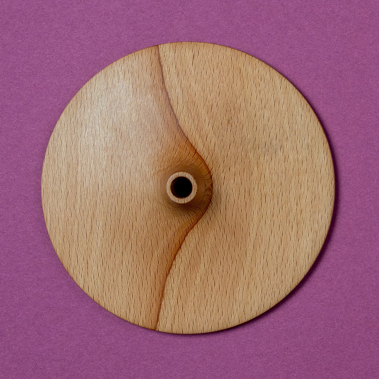 Photo of the details of the base of the 432hz tuning fork, top view