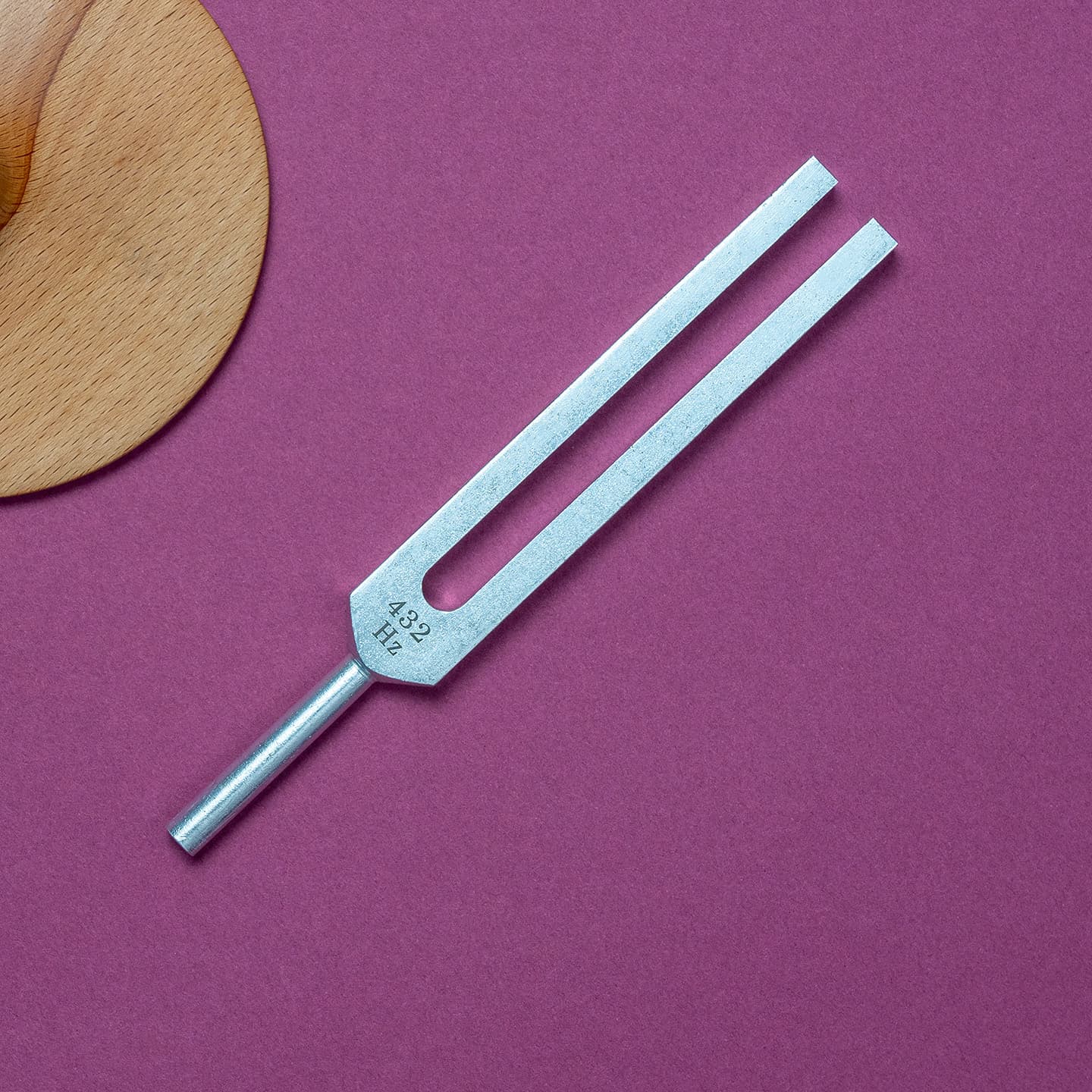 Photo of the details of the 432hz tuning fork