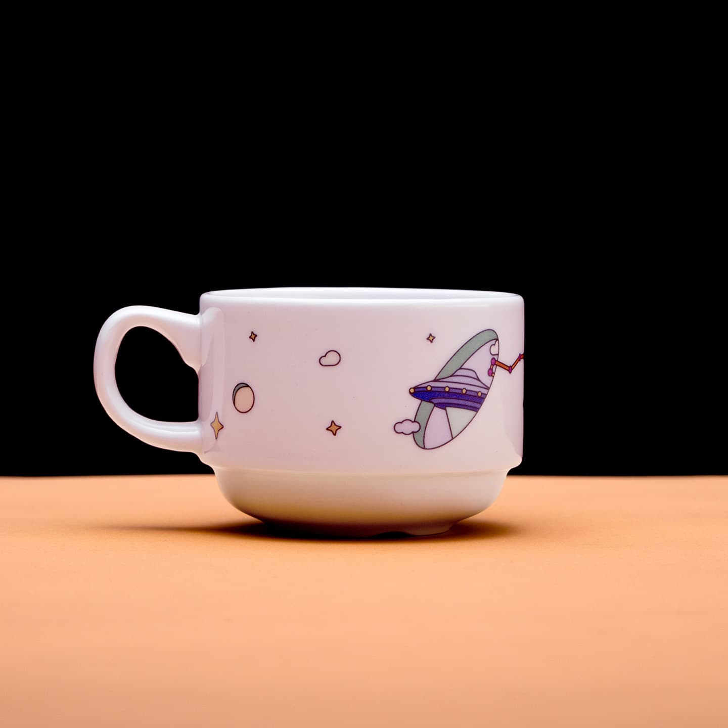 Photo of one of the cups in the 7oz cup set